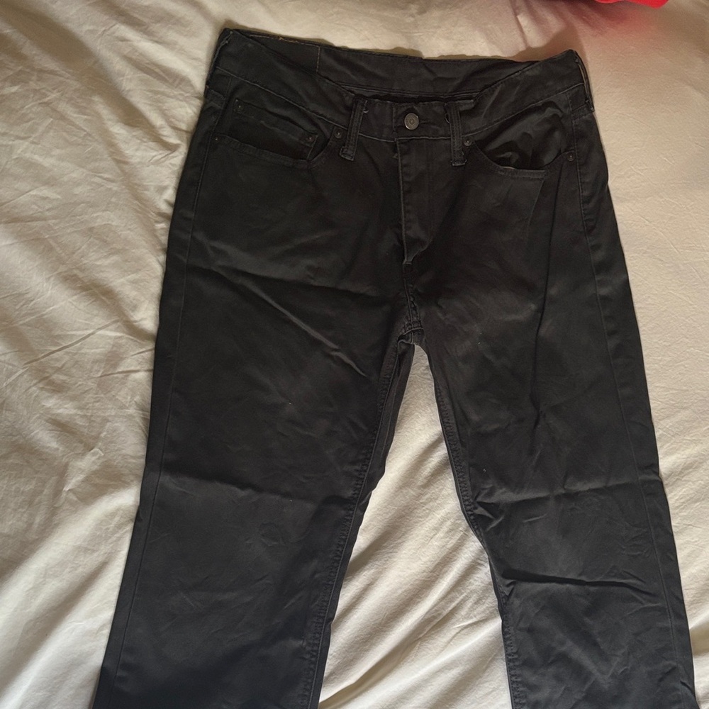Dark gray men’s 31x30 Levi’s